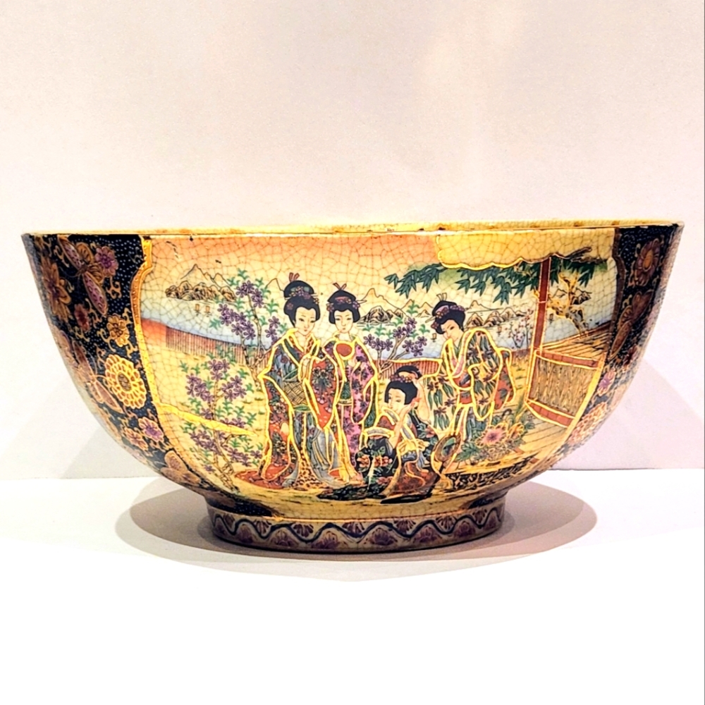 LARGE Satsuma vintage bowl.